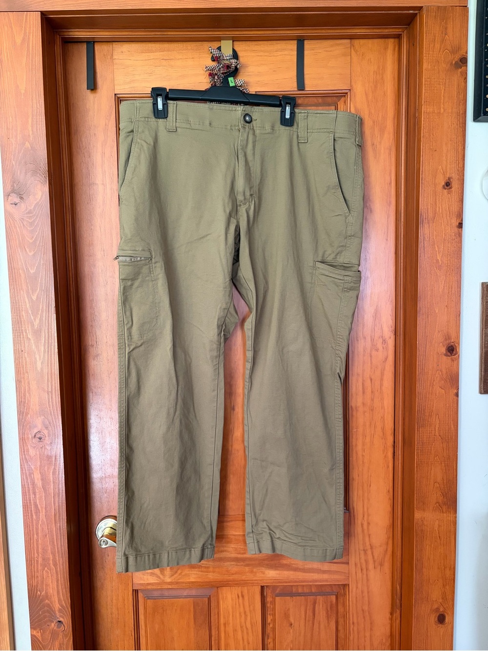 Lee Men's extreme Comfort straight fit khaki/Tan Pants Size 38/30